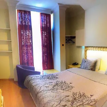 Otel Nfk The House